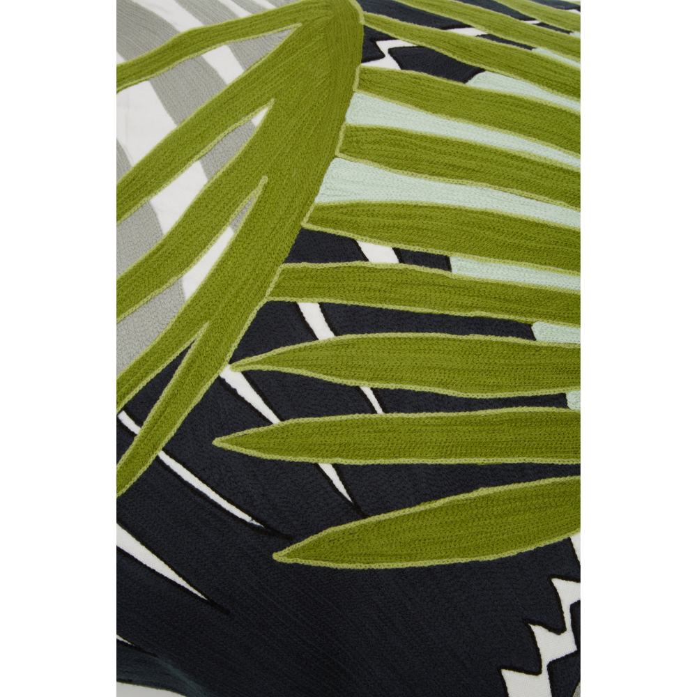 Bosie_Ozella_Botanical_Green_Cushion_interia.co.uk