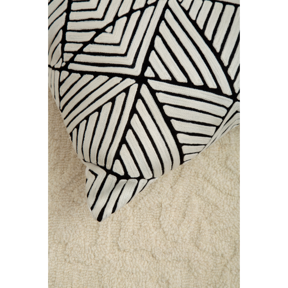 Bosie_Ozella_Diamond_Design_Cushion_interia.co.uk