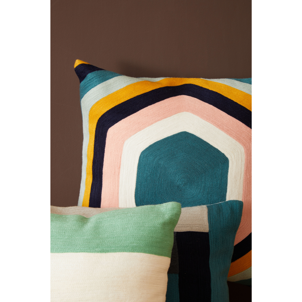 Bosie_Ozella_Hexagonal_Design_Cushion_interia.co.uk