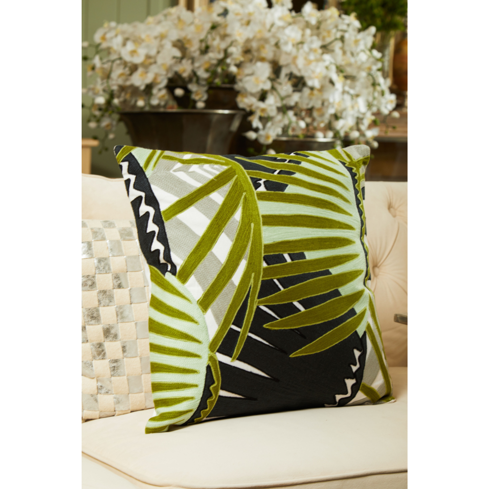 Bosie_Ozella_Botanical_Green_Cushion_interia.co.uk