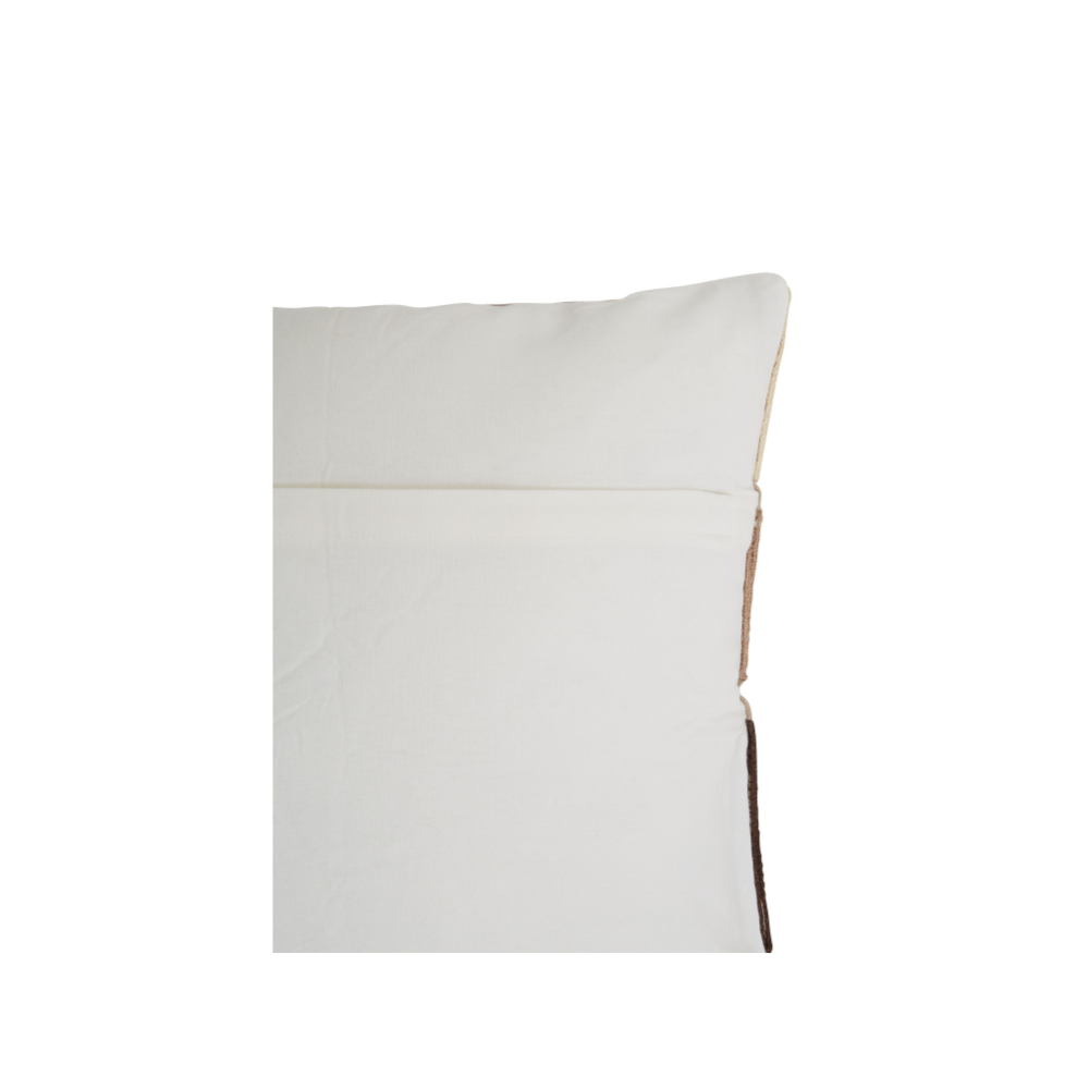 Bosie_Ozella_Natural_Tonal_Cushion_interia.co.uk