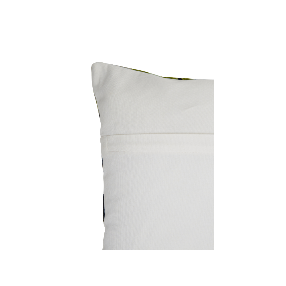 Bosie_Ozella_Botanical_Green_Cushion_interia.co.uk