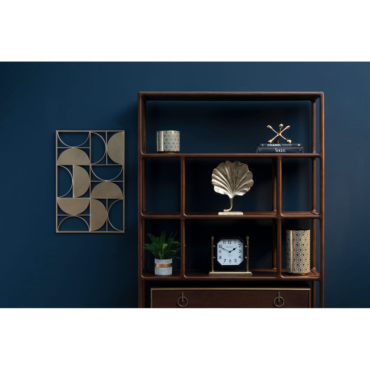 Prato_Gold_Finish_Ginkgo_Leaf_Sculpture_interia.co.uk