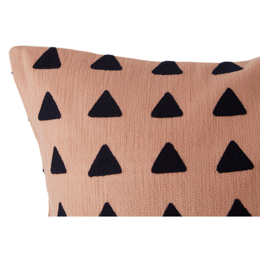 Bosie_Ozella_Pink_Cushion_interia.co.uk