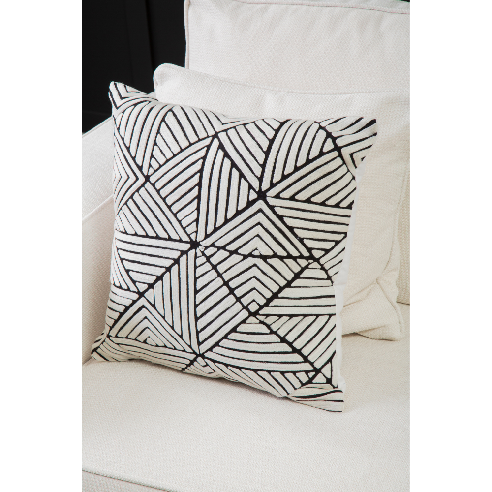 Bosie_Ozella_Diamond_Design_Cushion_interia.co.uk