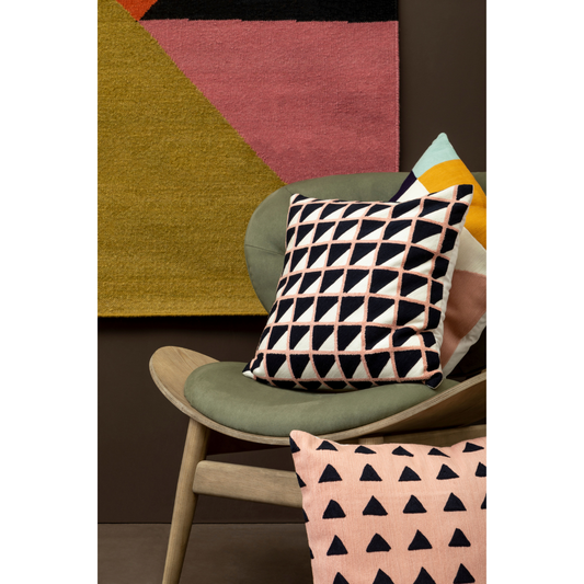 Bosie_Ozella_Abstract_Cushion_interia.co.uk
