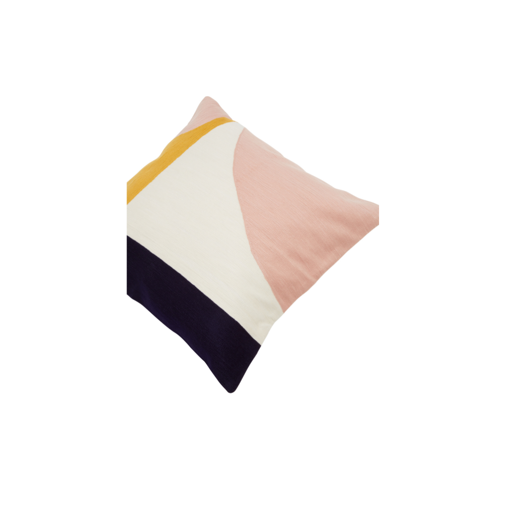 Bosie_Ozella_Abstract_Cushion_interia.co.uk