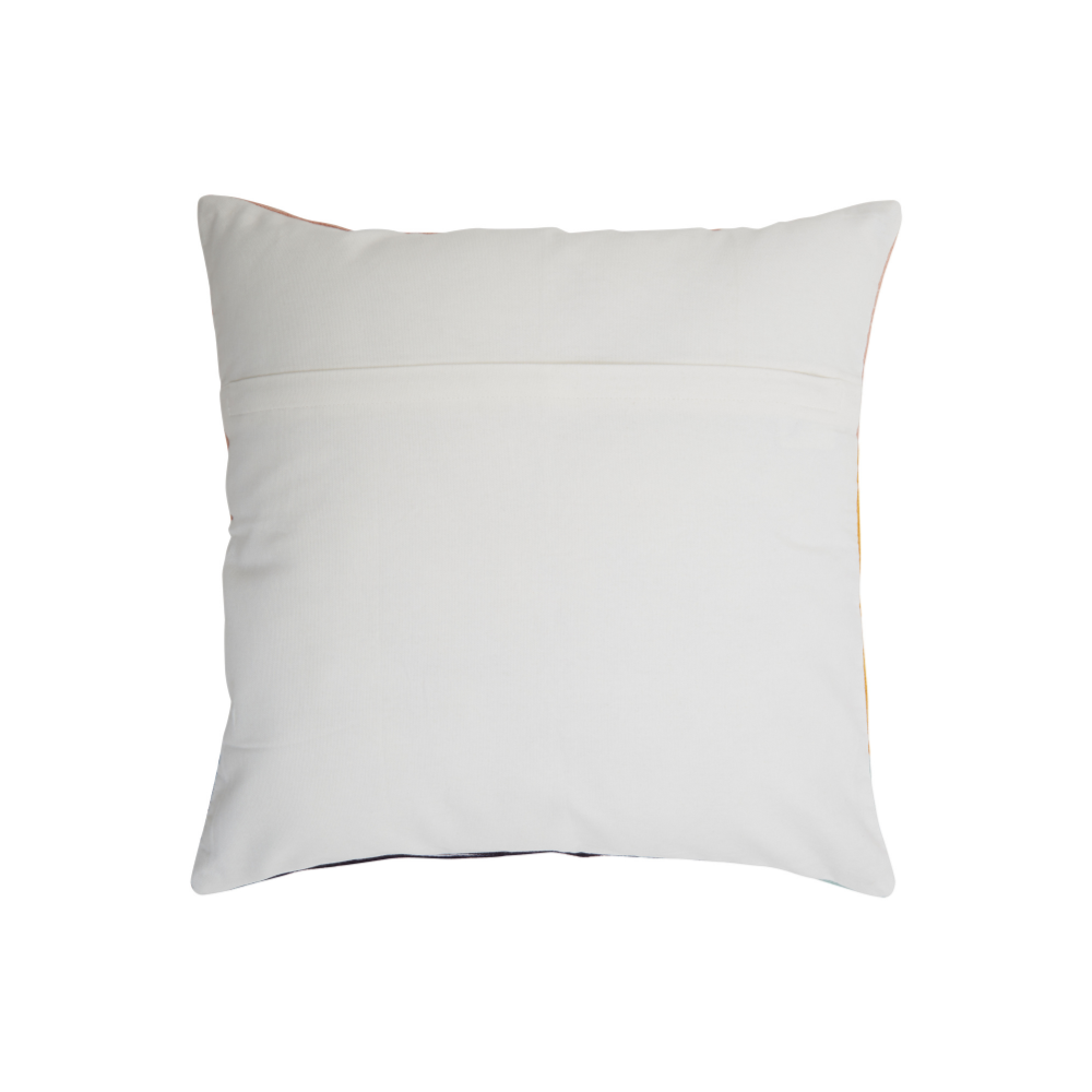 Bosie_Ozella_Abstract_Cushion_interia.co.uk