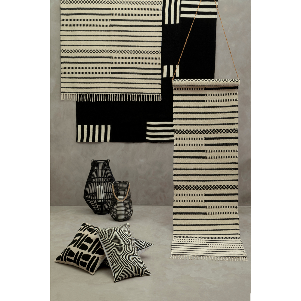 Bosie_Ozella_Black_And_White_Embroidered_Rectangular_Cushion_interia.co.uk