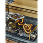 Prato_Small_Gold_Aluminium_Chain_Sculpture_interia.co.uk
