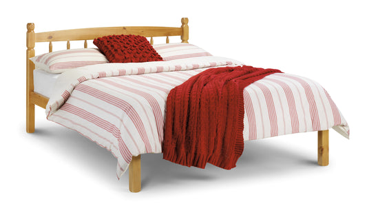 Pickwick Pine 135cm Double Bed