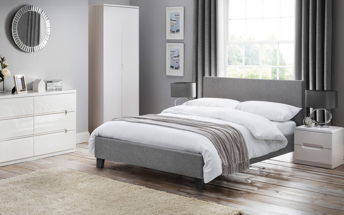 Rialto Light Grey Linen Bed 150cm (King Size)